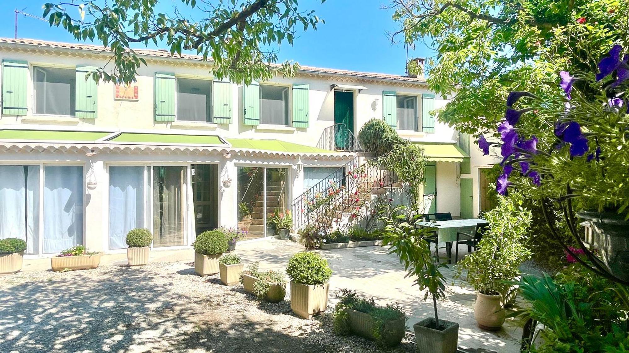 Apartment Rendez-vous Avec Les Cigales - 6 Personnes 100m2 - Piscine Privee - Climatisation *