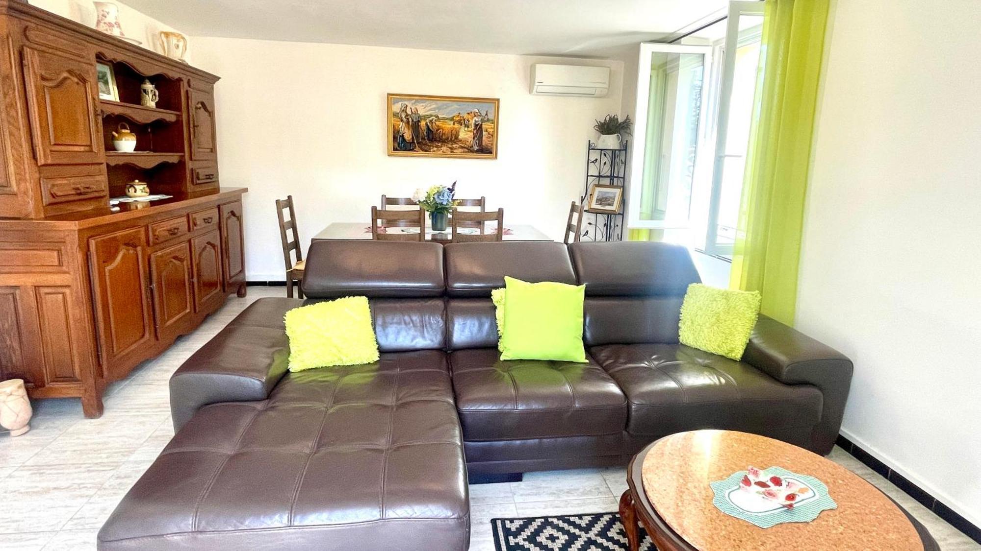 Apartment Rendez-vous Avec Les Cigales - 6 Personnes 100m2 - Piscine Privee - Climatisation Cheval-Blanc