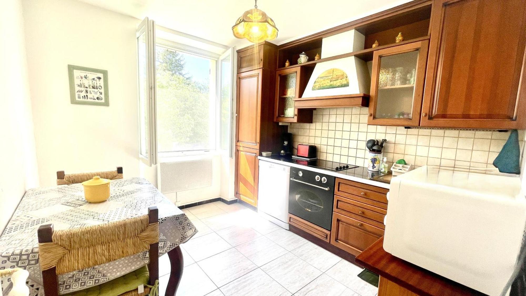 Rendez-vous Avec Les Cigales - 6 Personnes 100m2 - Piscine Privee - Climatisation * Cheval-Blanc