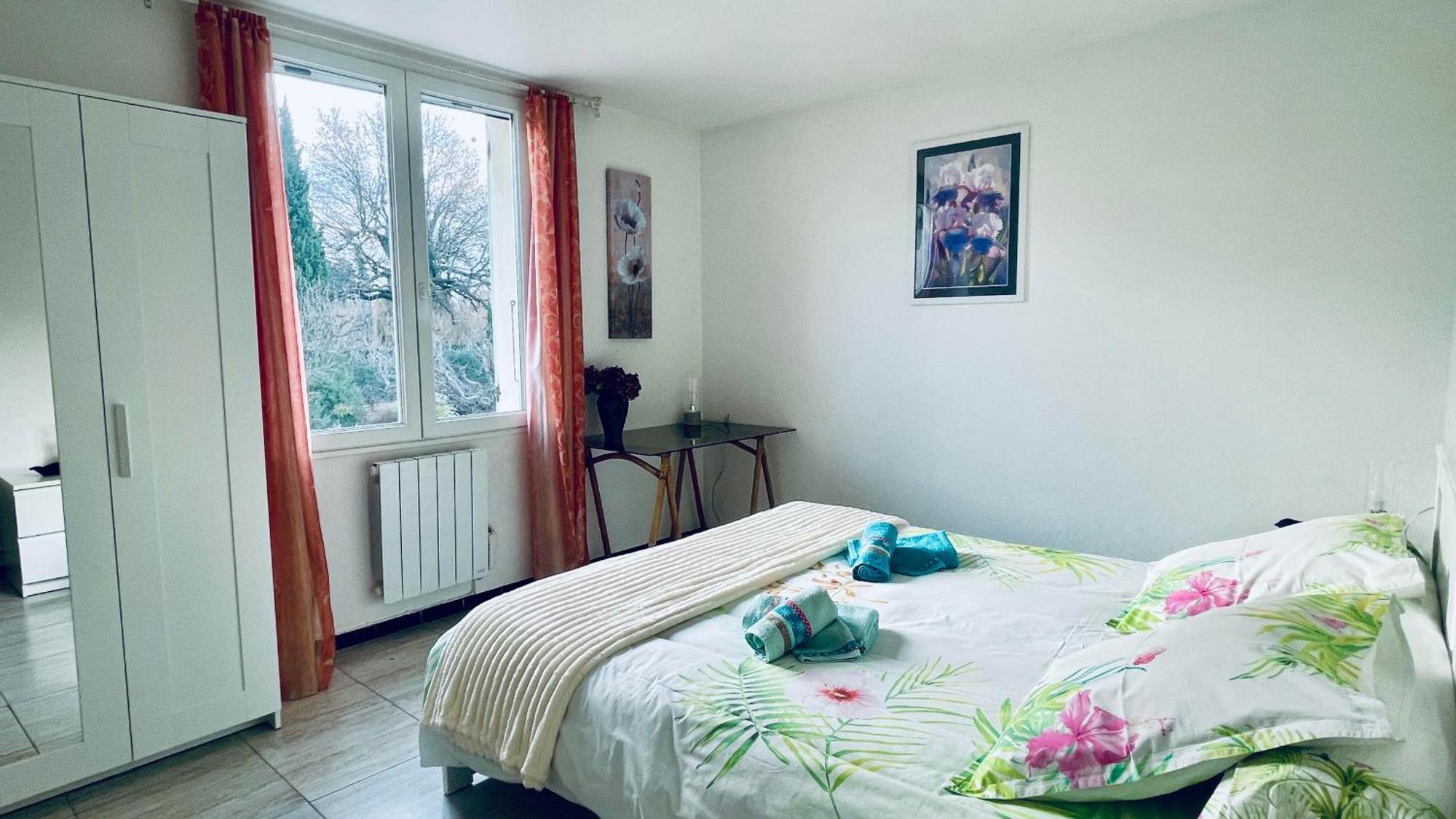 Rendez-vous Avec Les Cigales - 6 Personnes 100m2 - Piscine Privee - Climatisation Cheval-Blanc
